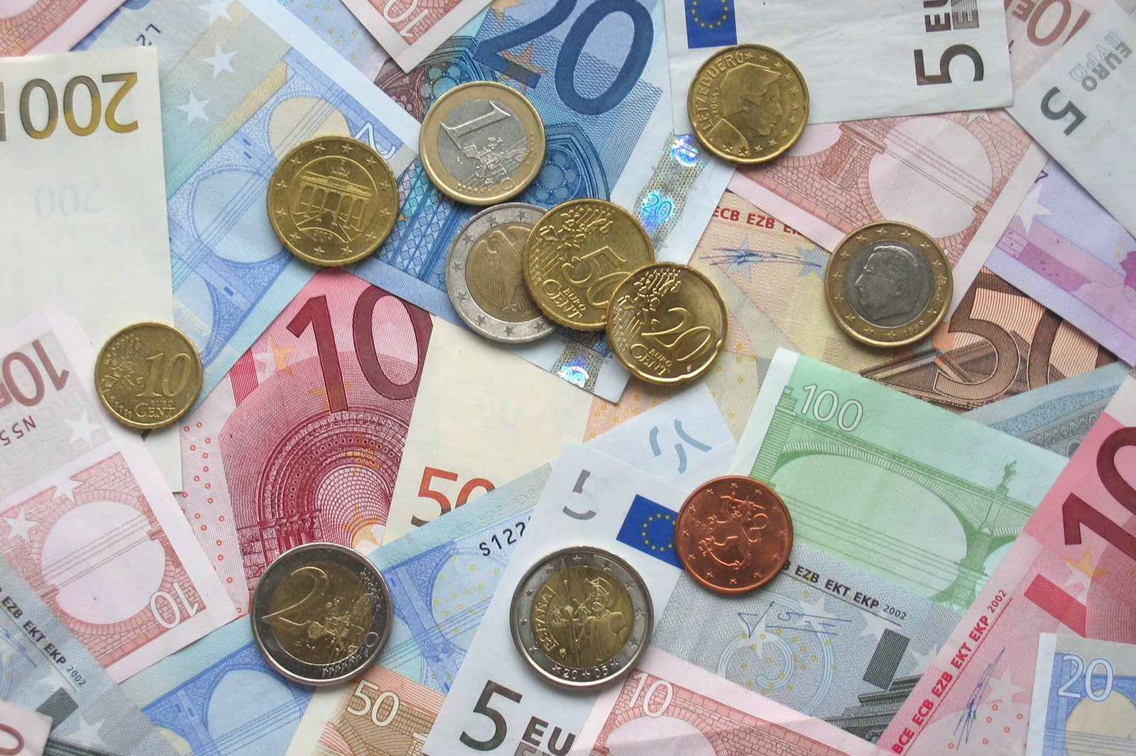 Counting Money: Coins, Bills, and Prices