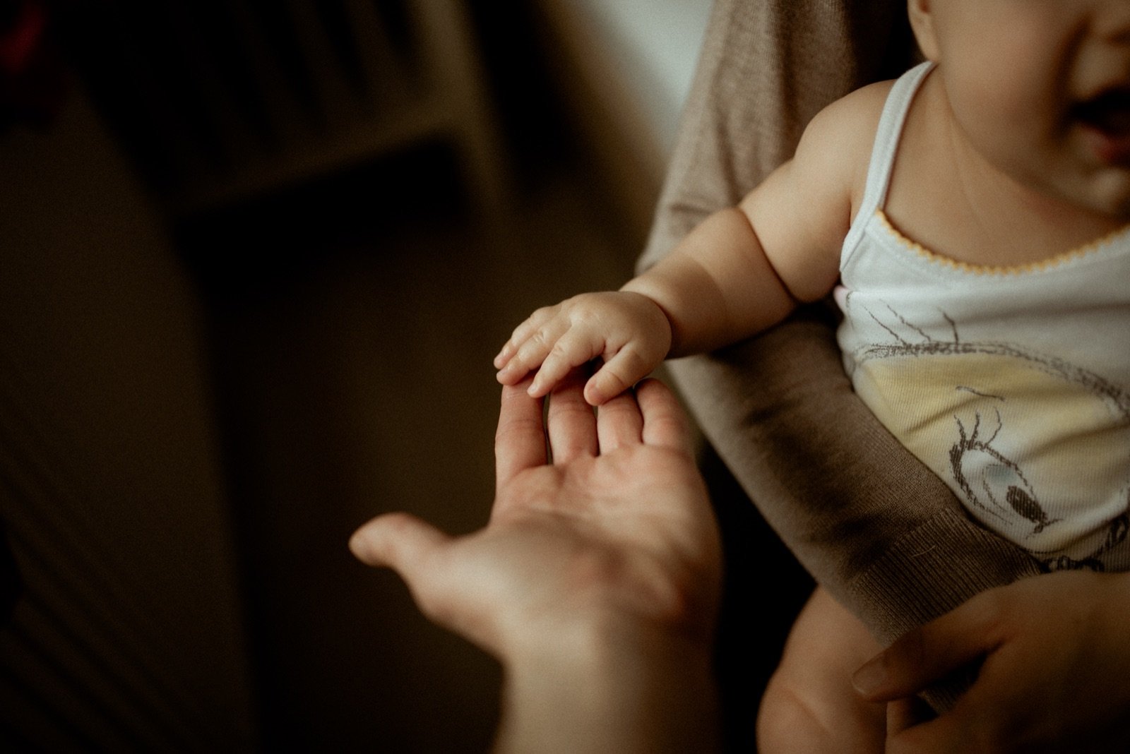 قلق الانفصال عند الأطفال الصغار: كيف تساعدينه على التأقلم